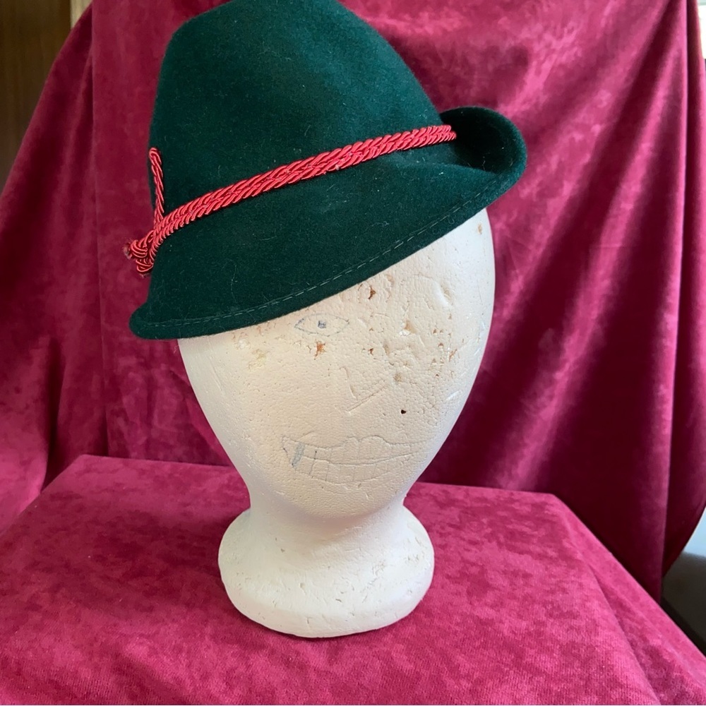 THIS stylish child’s Tyrolean hat will look great even if it’s not Oktoberfest.